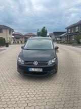 Volkswagen Vw Sharan 2014 mit neue TÜV - Volkswagen Sharan mit Diesel-Antrieb: Kombi, Automatik
