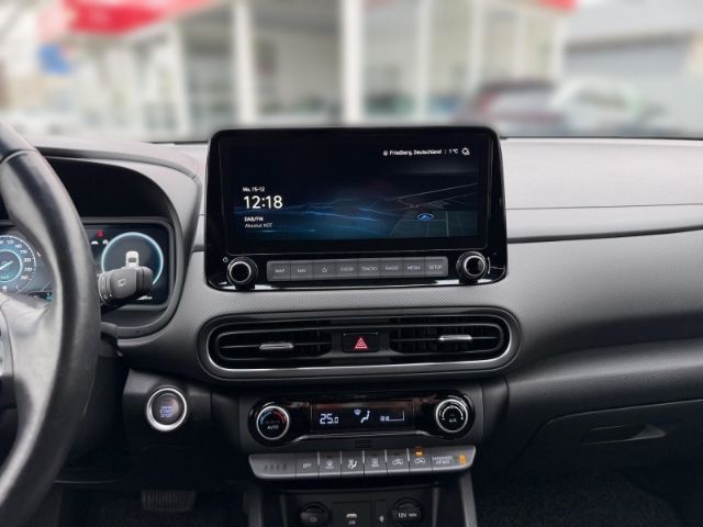 Fahrzeugabbildung Hyundai KONA Prime HUD Navi Digitales Cockpit Soundsyste