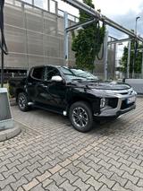 Mitsubishi L200 Top Edition pickup Leder - Mitsubishi Pick-up: Privatanbieter