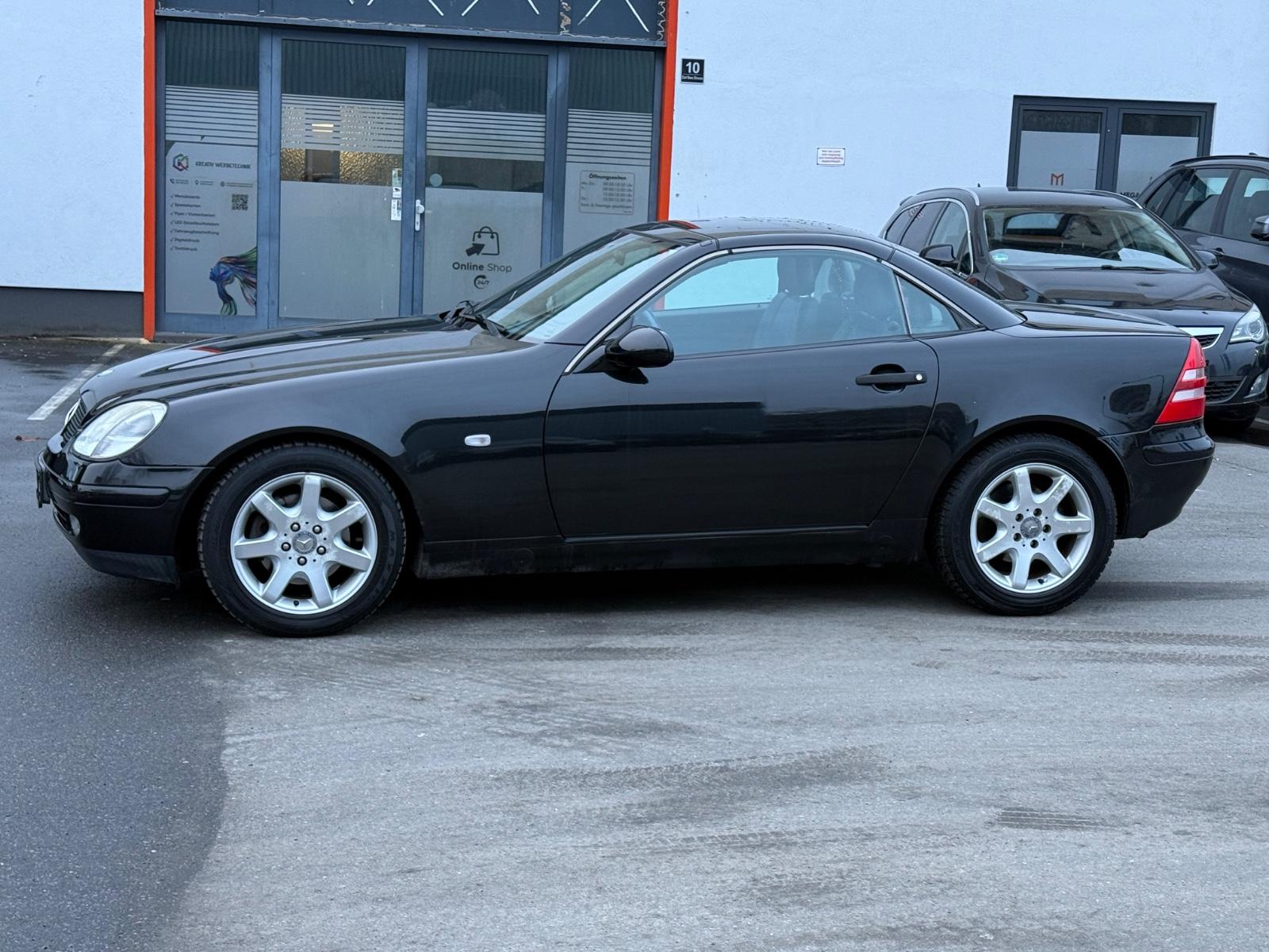 Mercedes-Benz SLK 200*Designo*Leder-Blau-Schwarz*Klima*