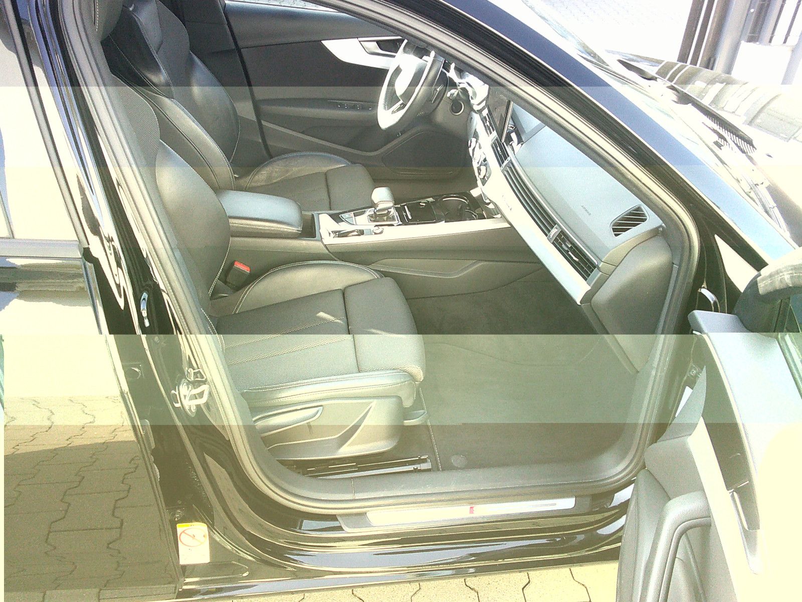 Fahrzeugabbildung Audi A4 Avant 40 TDI quattro S-Line
