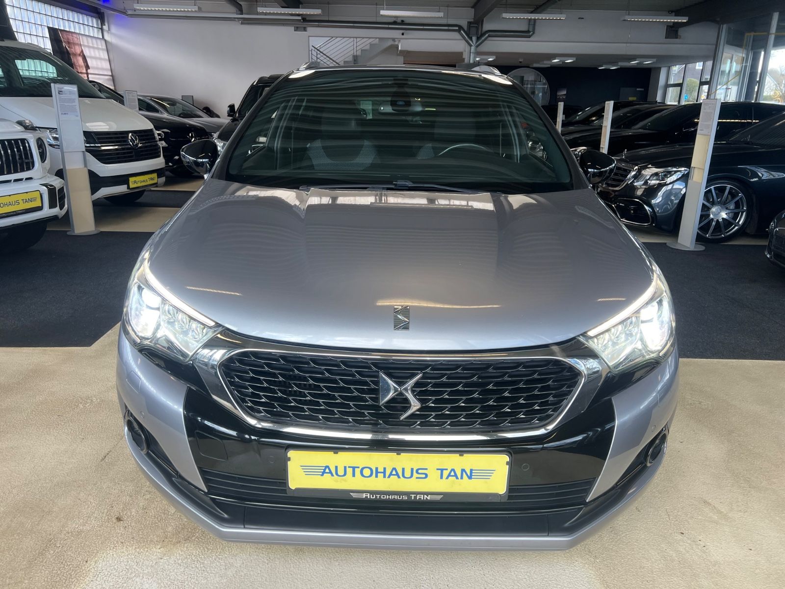 Fahrzeugabbildung Citroën DS4 Crossback *RÜCKFAHRKAMERA*NAVI*