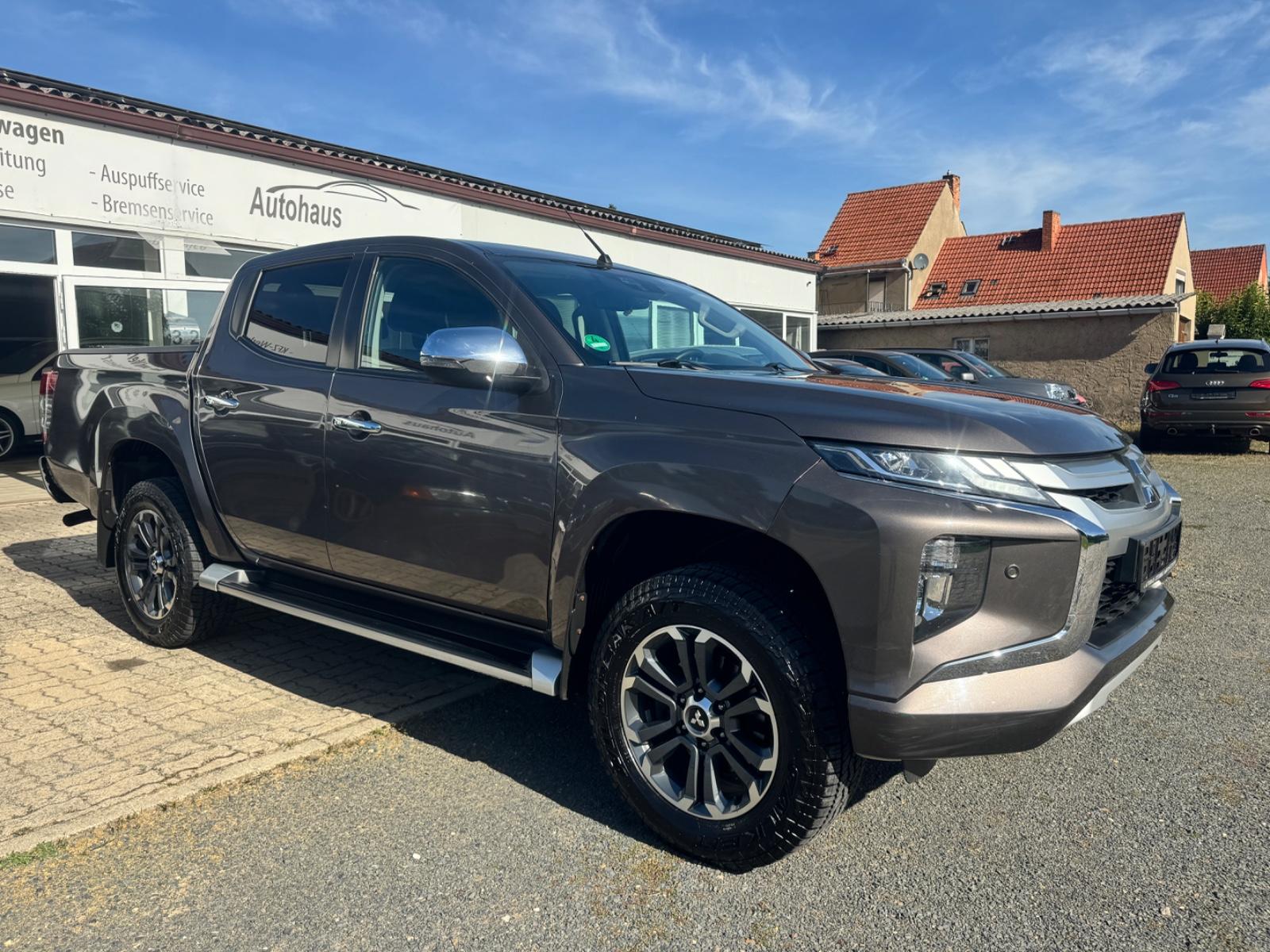 Mitsubishi L200 Intro Edition Doppelkabine 4WD Automatik