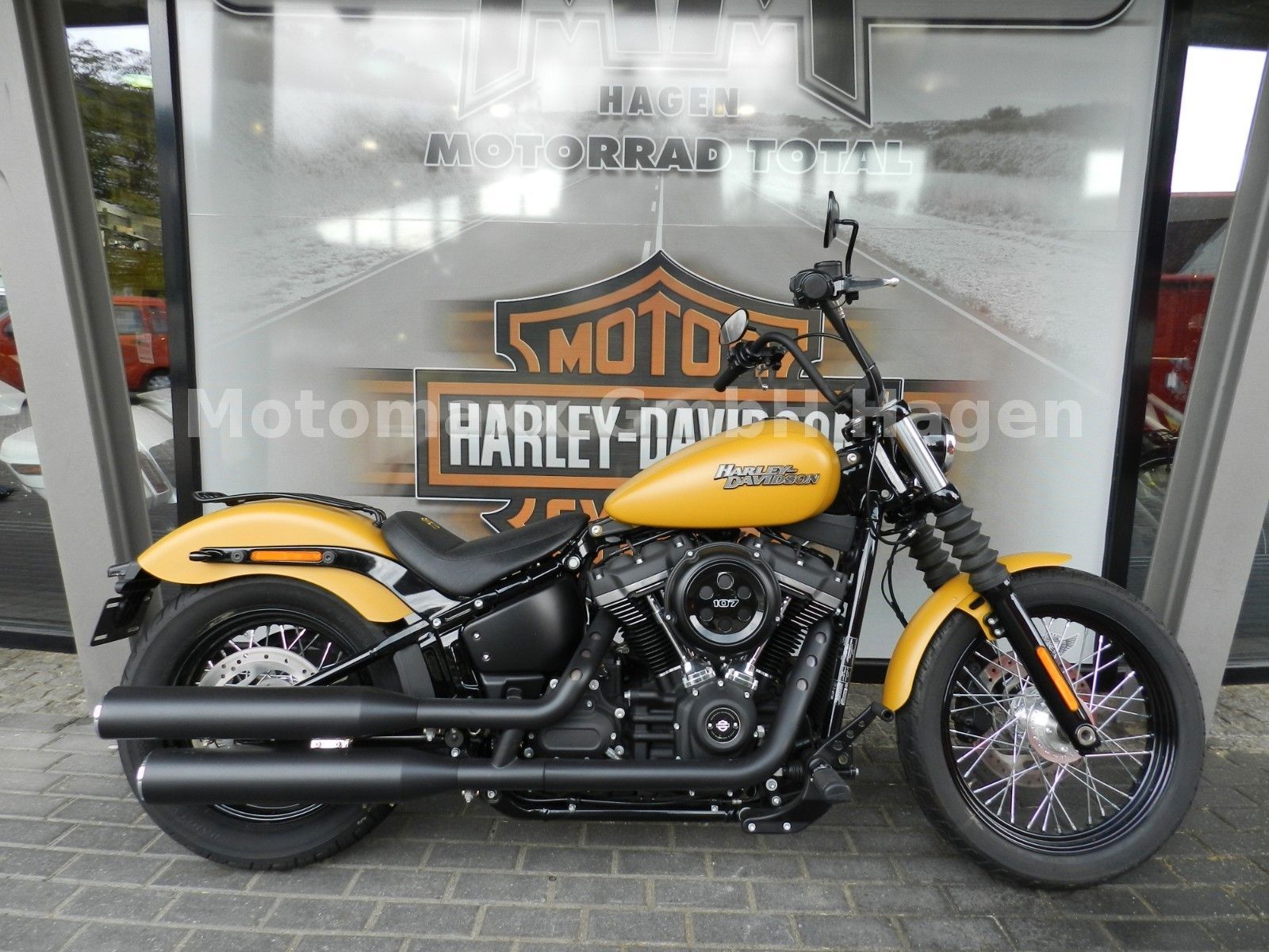 Fahrzeugabbildung Harley-Davidson Street Bob 107 MJ19 mit Speichen-Felgen!!!