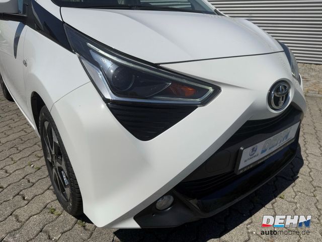 Toyota Aygo 1.0 X-Play Team Deutschland RFK Carplay PDC