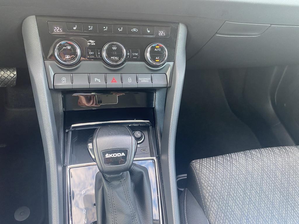 Skoda Karoq 1.5 TSI Style DSG AHK+Navi+LED+SHZ+Kamera, миниатюра 24