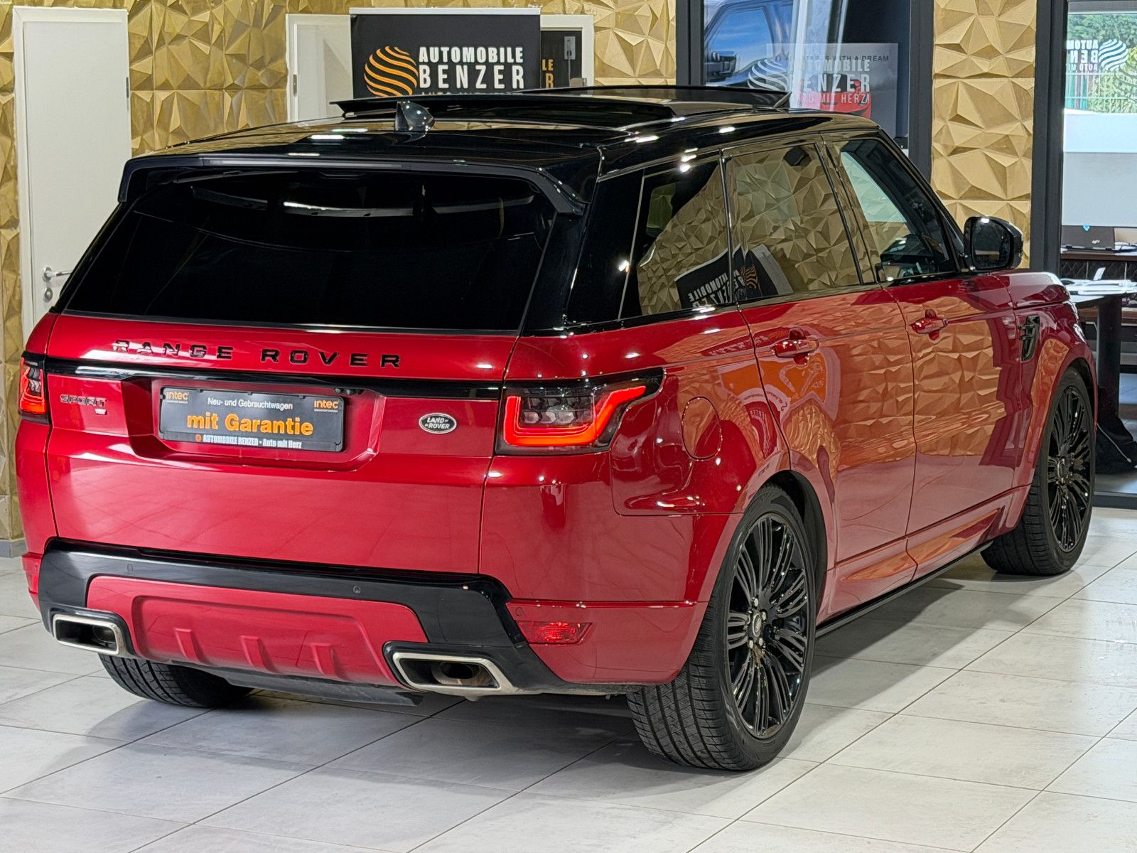 Fahrzeugabbildung Land Rover Sport HSE Dynamic D300/PANO/KAMERA/MERIDIAN