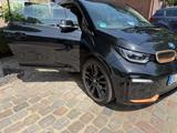 BMW i3s (120 Ah) Roadstyle Sondermodell Nur 1000 St - schwarze BMW i3