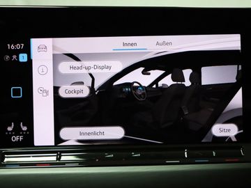 Fahrzeugverkauf 18 Volkswagen Golf VIII Vari. Style So&Wi R. StHz Navi Matrix