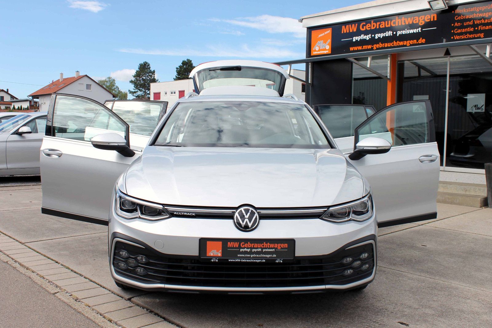 Fahrzeugabbildung Volkswagen Golf Variant Alltrack 4M DSG ACC LED KAM PDC AHK