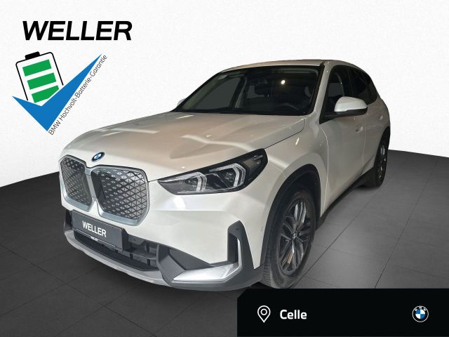 BMW iX1 xDrive30 AHK,DA,PA,KAM,Ad.M Fahrwerk,Ad.LED