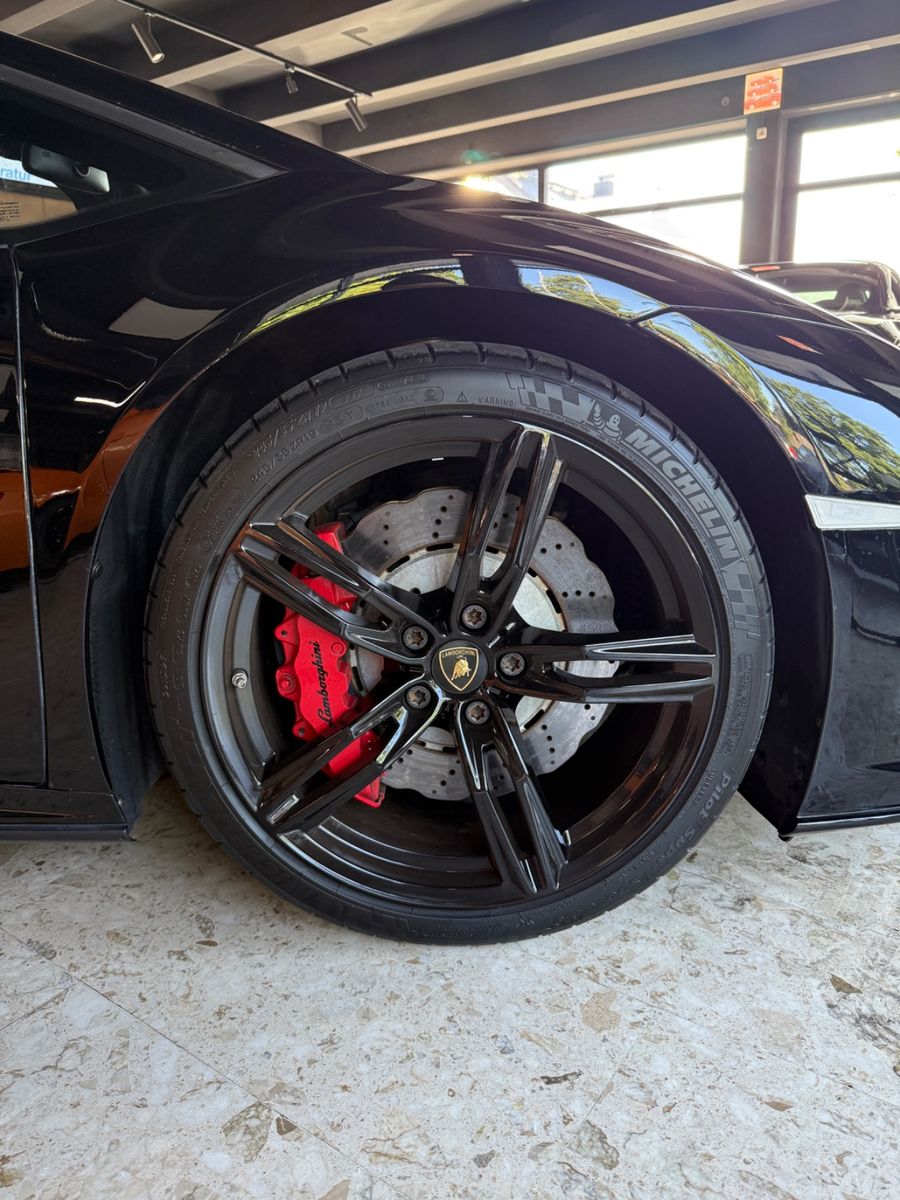 Lamborghini Huracán EVO RWD Spyder EMOTION PUR foto 4