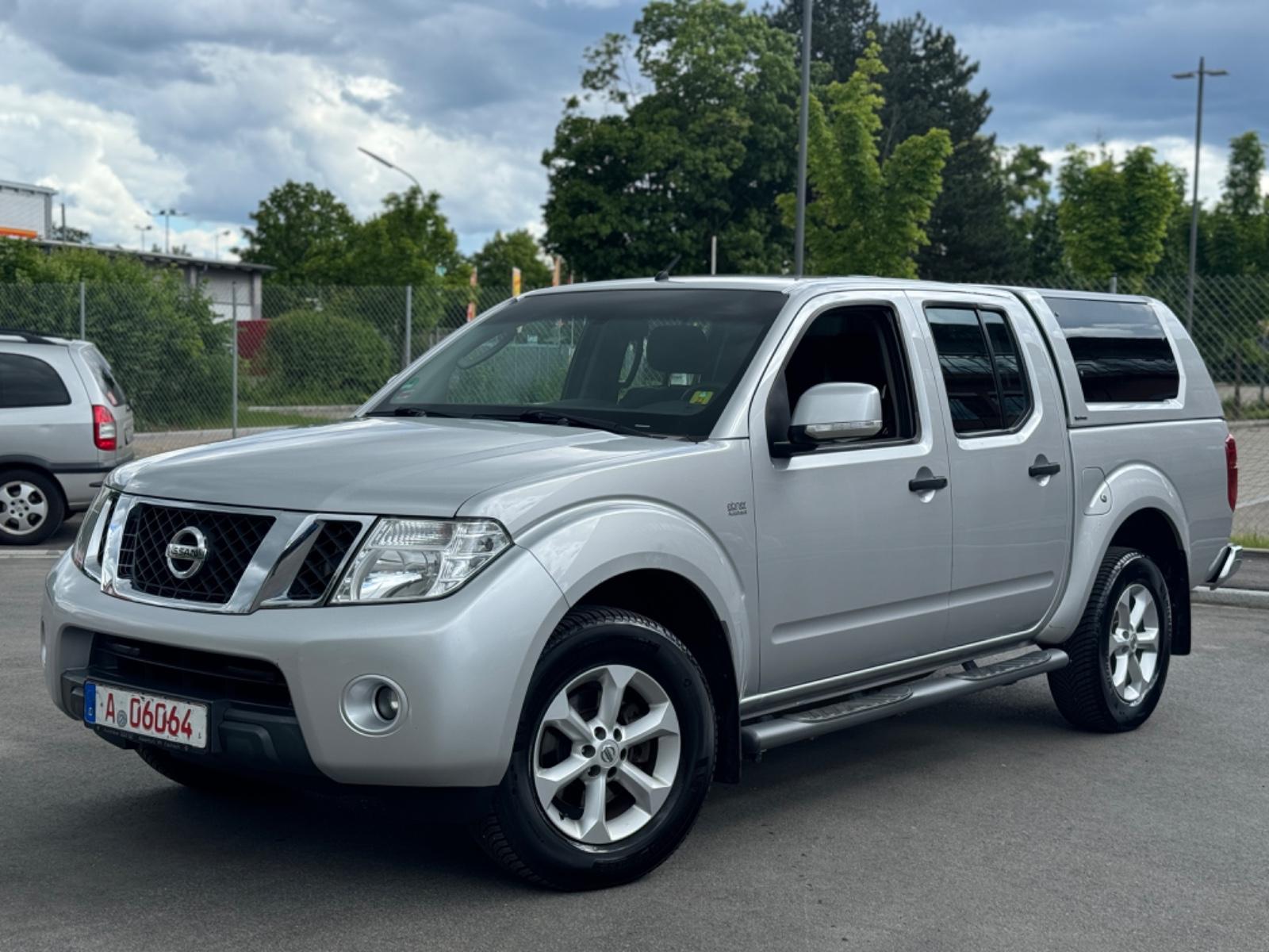 Nissan Navara Pickup Double Cab SE 4X4 +TÜV+1.HAND+LKW