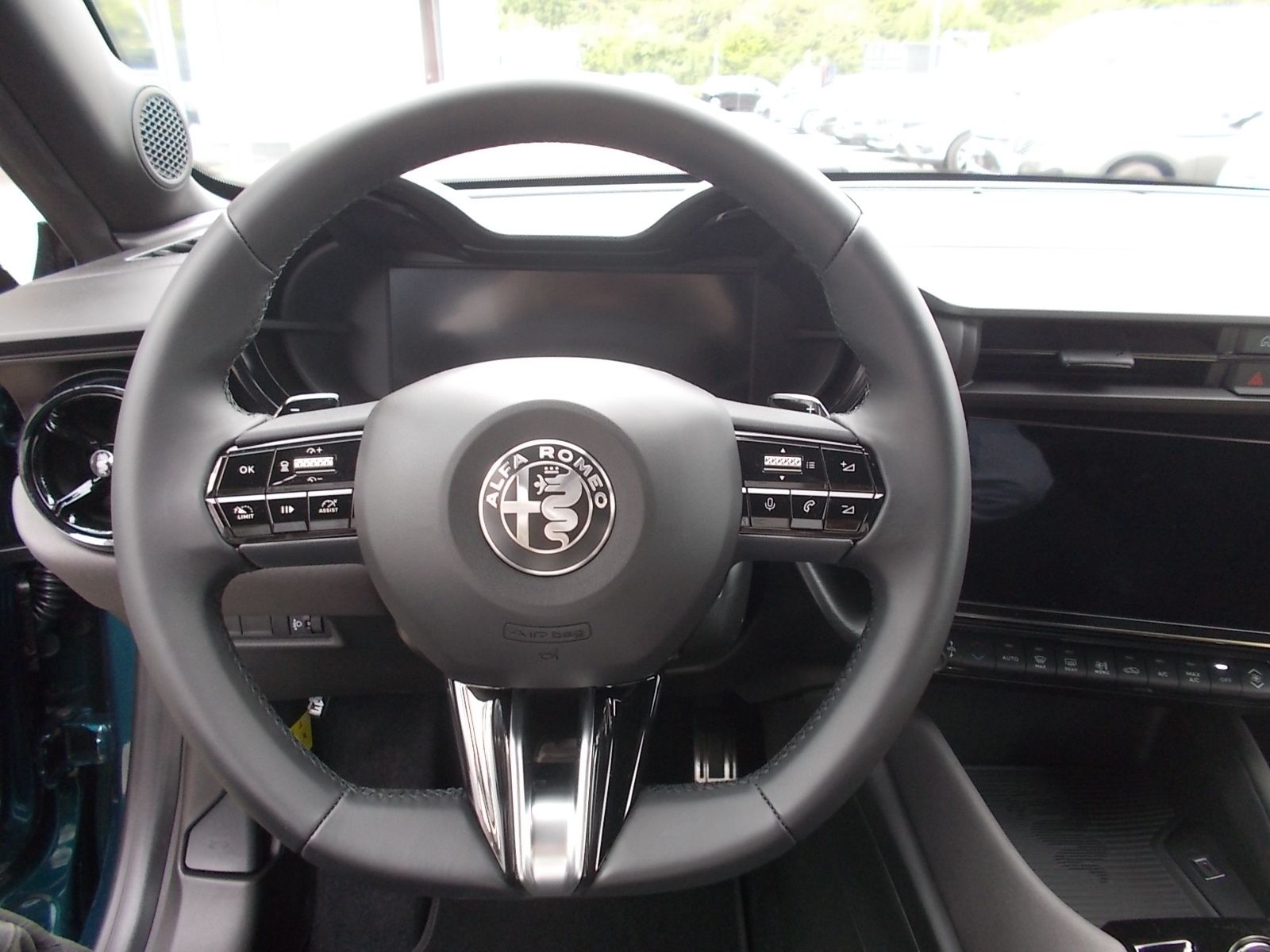 Fahrzeugabbildung Alfa Romeo Junior Ibrida Speciale 1.2 VGT Mild Hybrid