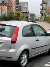 Ford Ghia - Klima - SHZ - 80PS - TÜV 02.2025 - Ford Fiesta aus 2003: Ghia