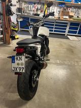 KTM 690 Duke - KTM 690 DUKE