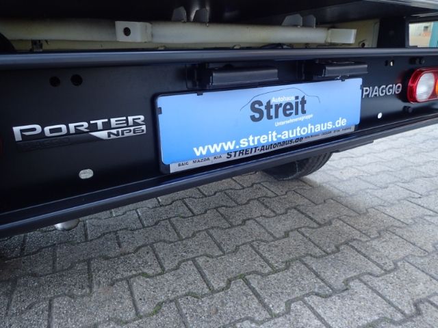 Fahrzeugabbildung Piaggio Porter NP6 LR SW LPG TOP Kofferaufbau 307Radstan