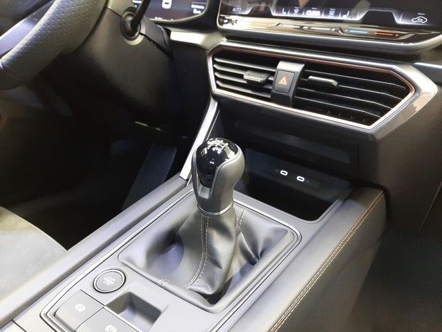 Fahrzeugabbildung Cupra Leon 1.5 TSI Kamera AppConnect ACC 18" LED