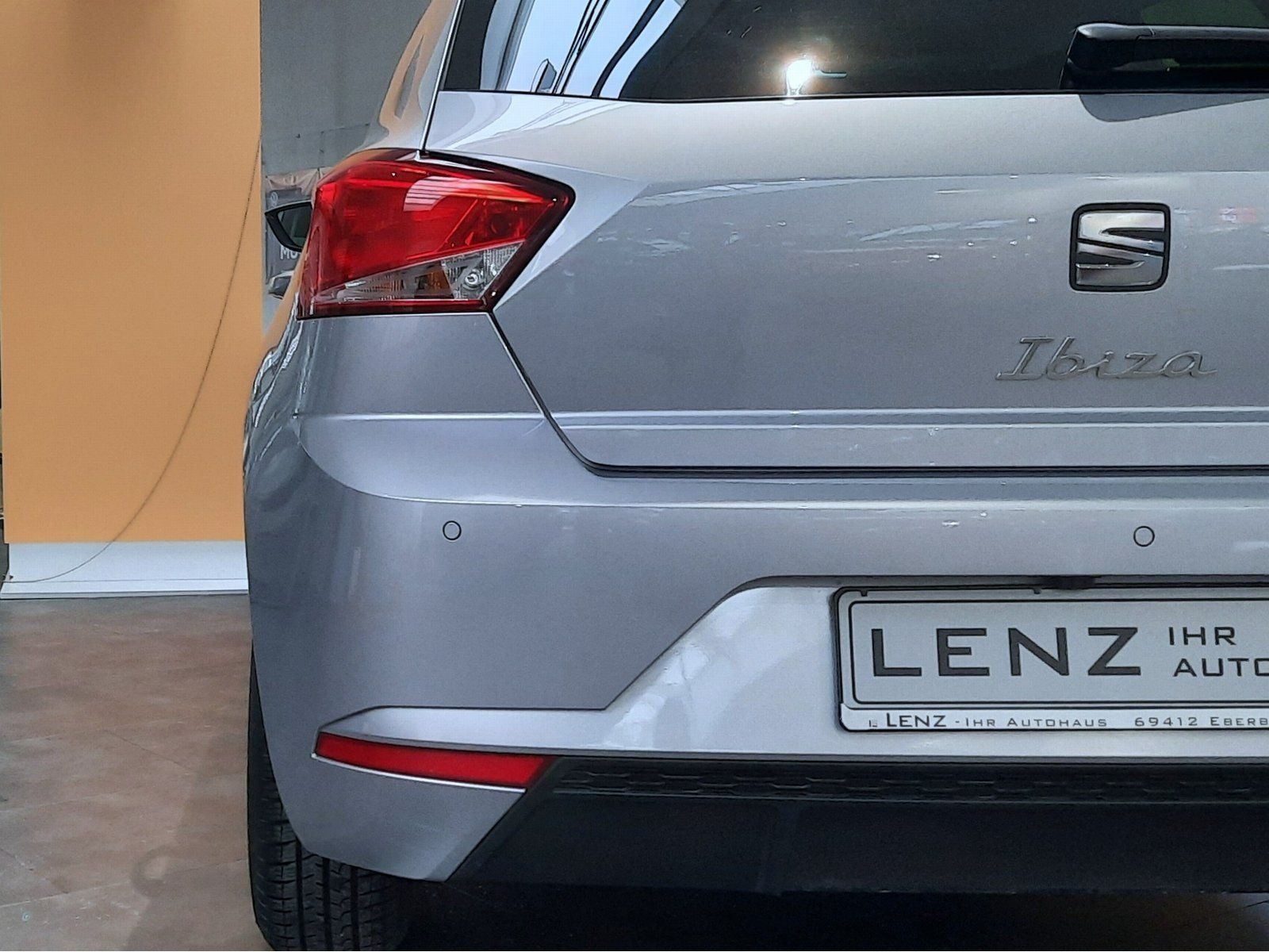 Fahrzeugabbildung SEAT Ibiza Style TSI *Navi*Cam*LED*Sitzhzg*Einparkh*
