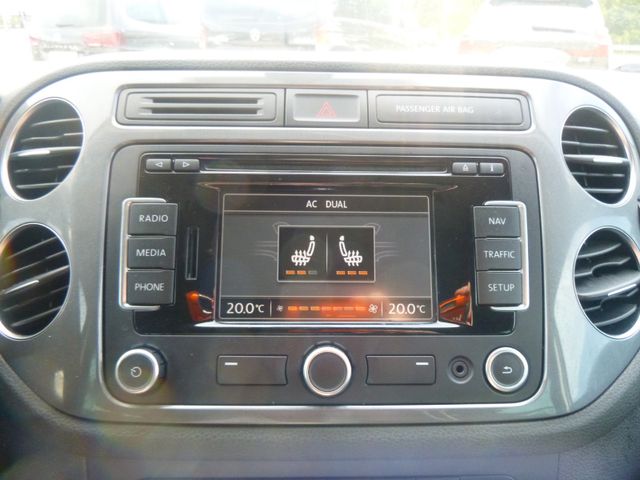 Fahrzeugabbildung Volkswagen Tiguan 1,4 TSI >AHK/NAVI/SHZ/PDC