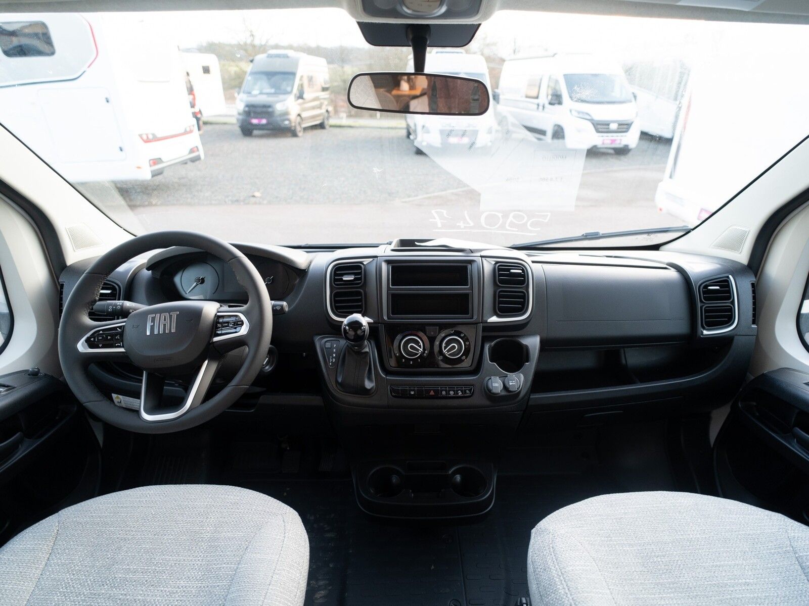 Fahrzeugabbildung Etrusco T-Modell Base 7.4 SBC MJ26*Markise*Pakete