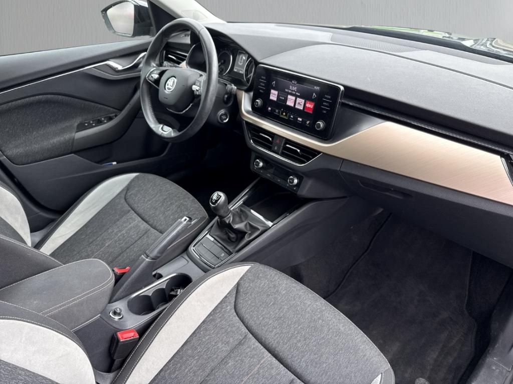 Skoda Kamiq 1.0 TSI Style AHK LED Klima SHZ PDC Tempo 