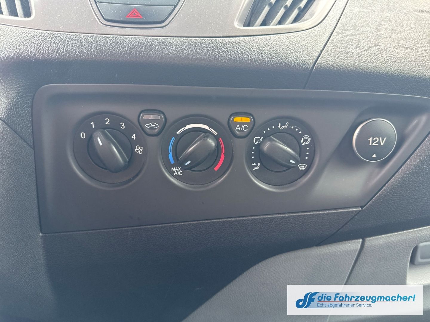 Fahrzeugabbildung Ford Transit Custom 310 L1 Trend 2.0 TDCi *3119 *EXPO