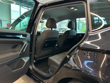 Volkswagen Golf *1-Hand*ACC*2-ZONEN*NAV*SitzHZ*