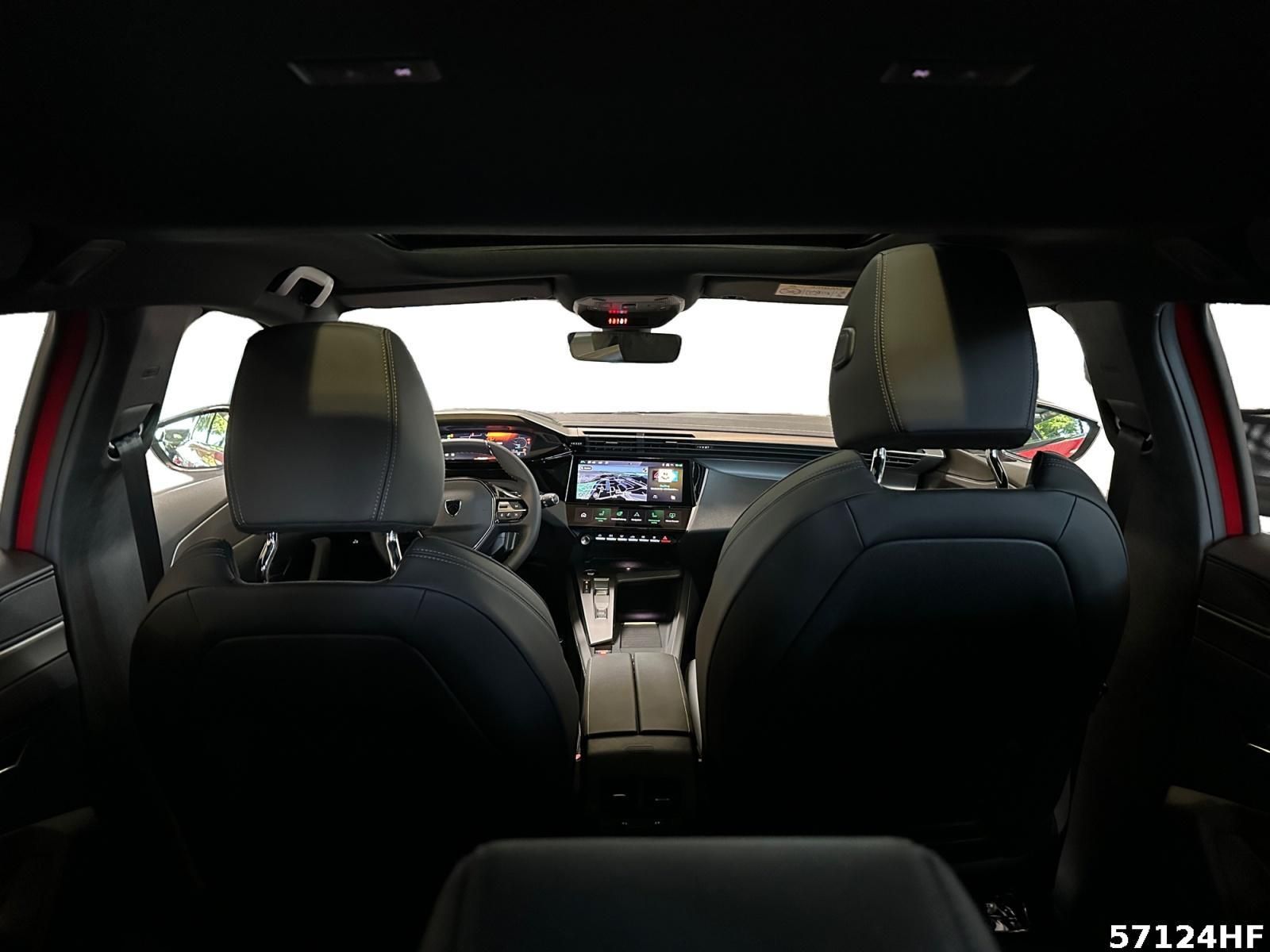 Fahrzeugabbildung Peugeot 308 SW GT Hybrid 145 e-DSC6
