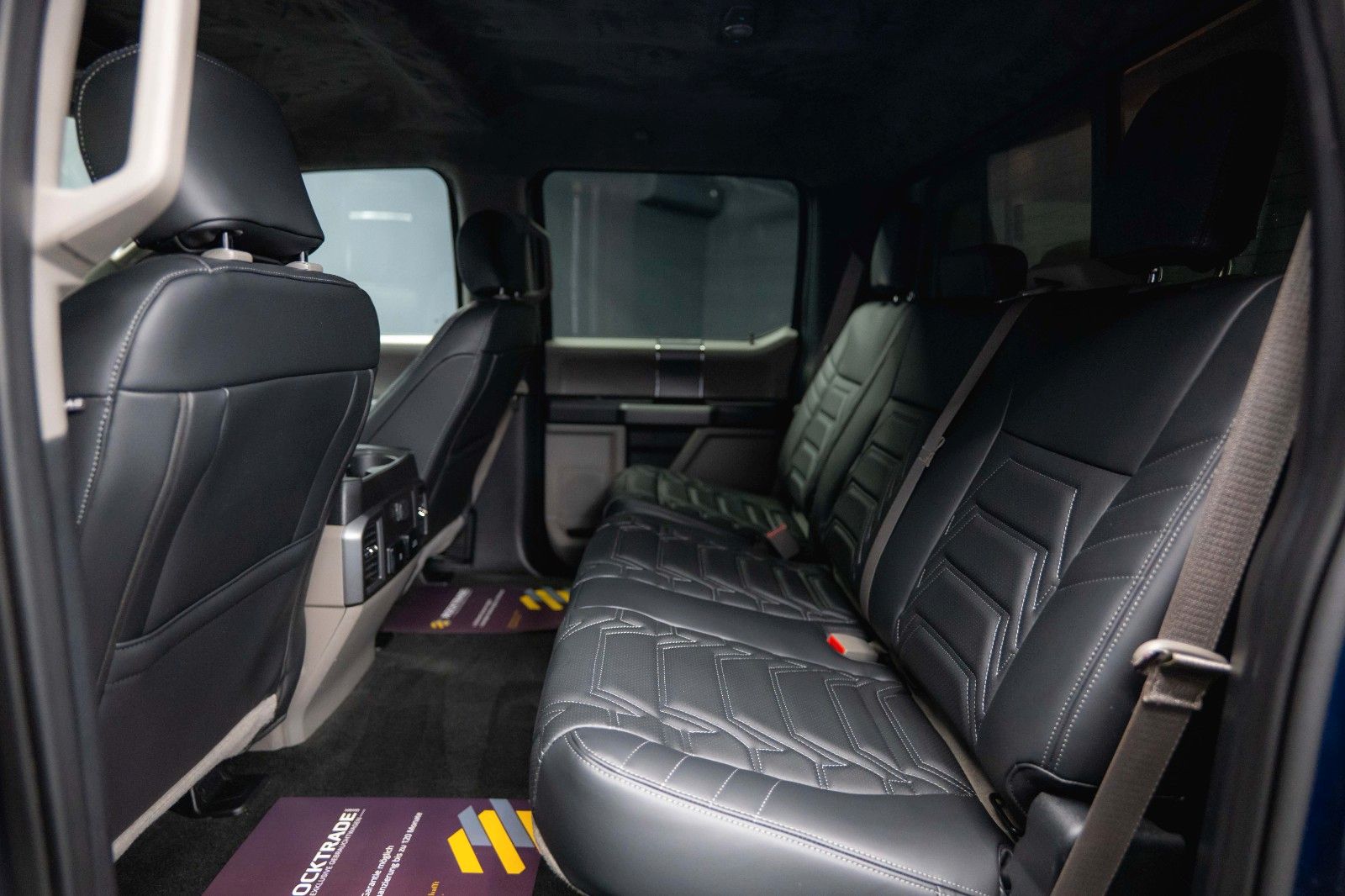 Fahrzeugabbildung Ford F150 V6 4x4 Offroad SuperCrew RAPTOR HardTop 19%