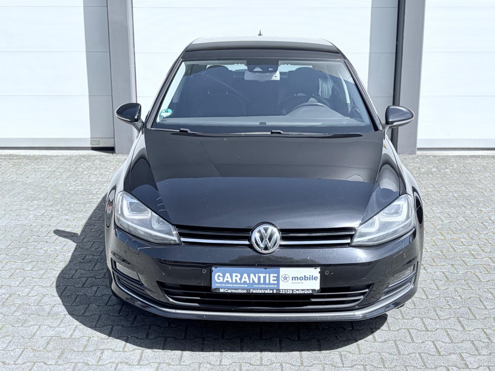 Volkswagen Golf VII Lim. Highline DSG/ PDC/ Temp/ Bi-Xenon