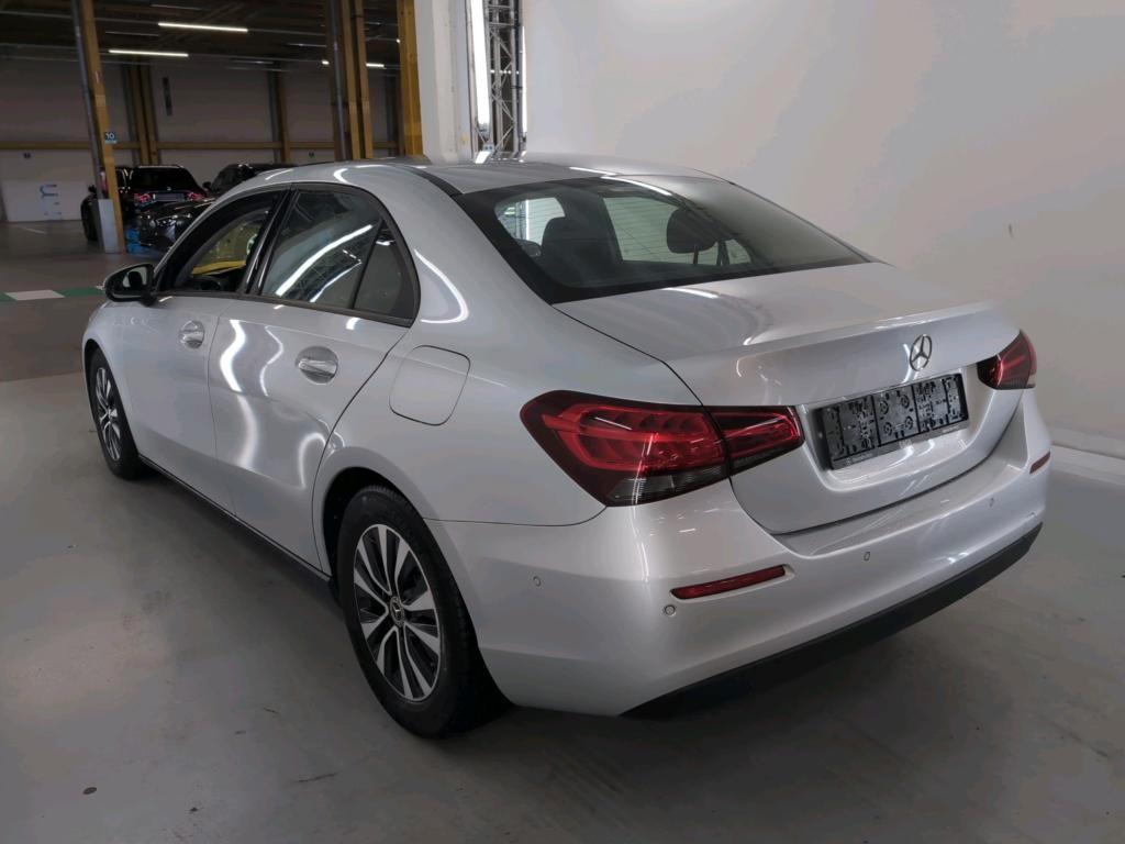 Mercedes-Benz 2.0 A 180 D BUSINESS SOLUTION