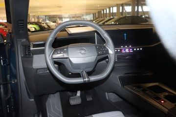 Fotografie des Opel Grandland (X) Grandland 1.2 DI Hybrid 48 V Automatik GS (K)