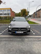 Mercedes-Benz A 220 d AMG line Night Packet - Mercedes-Benz A 220 von privat