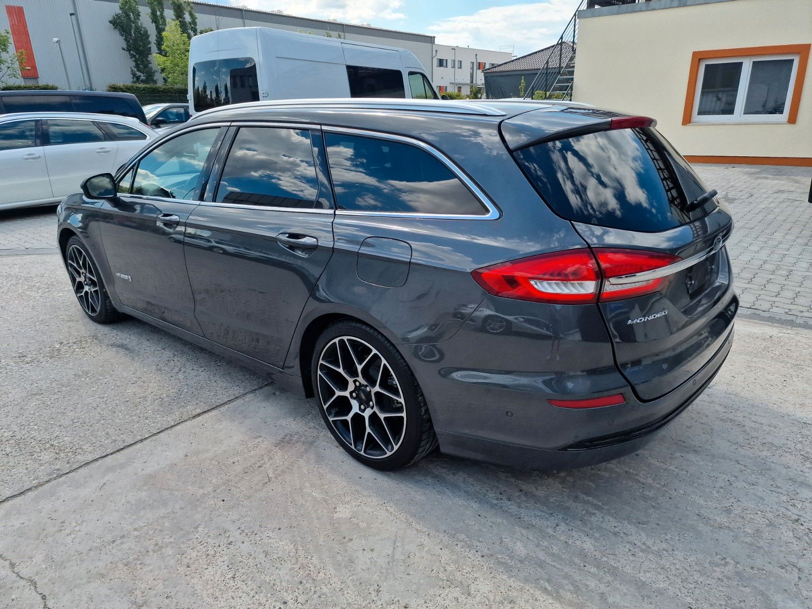Ford Mondeo Turnier Hybrid, Voll-Hybrid, Benzin-Elekt imagem 3