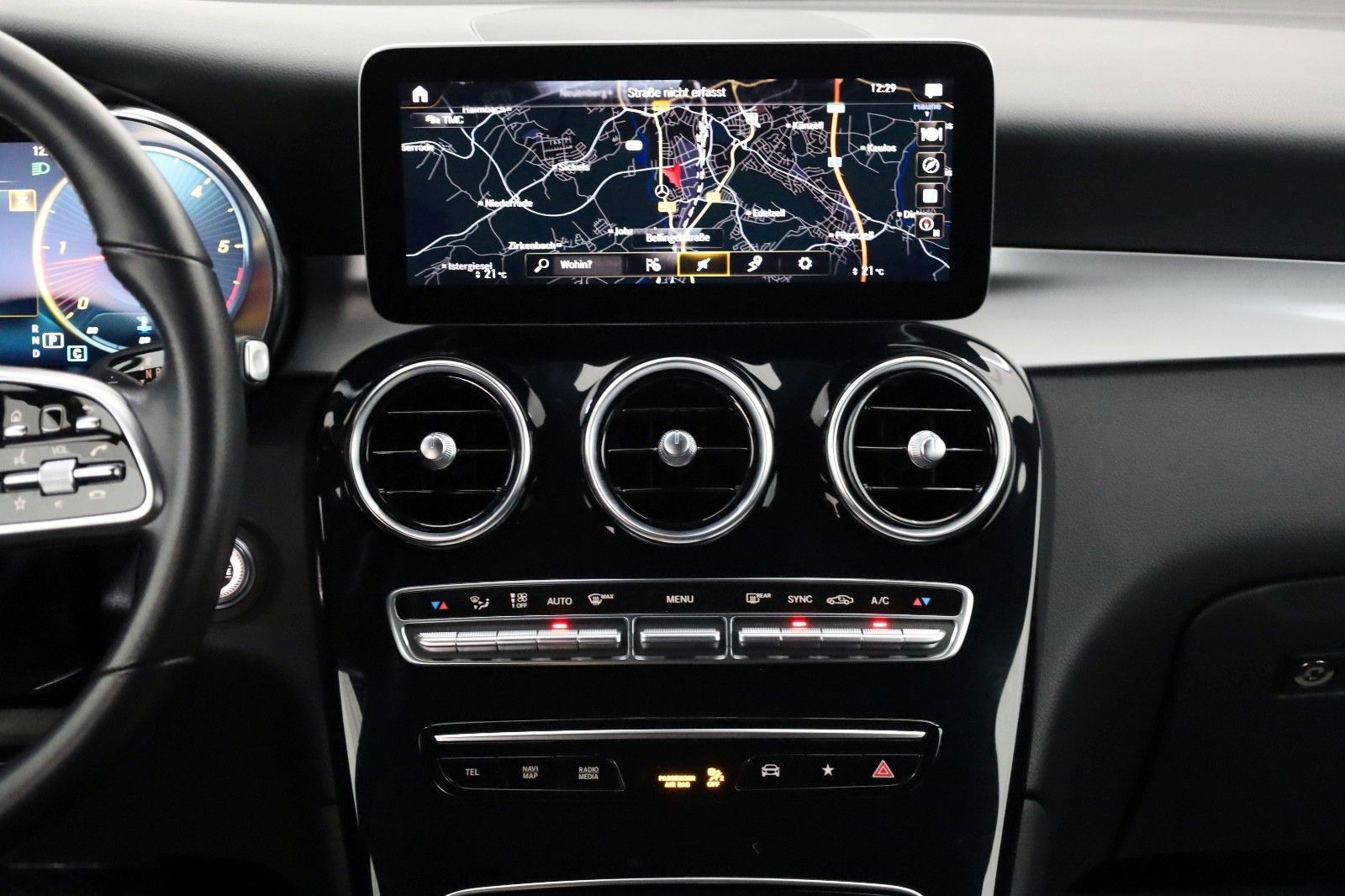 Fahrzeugabbildung Mercedes-Benz GLC 200d Coupé Leder,Navi,LED,Kamera,SH,PDC,AHK