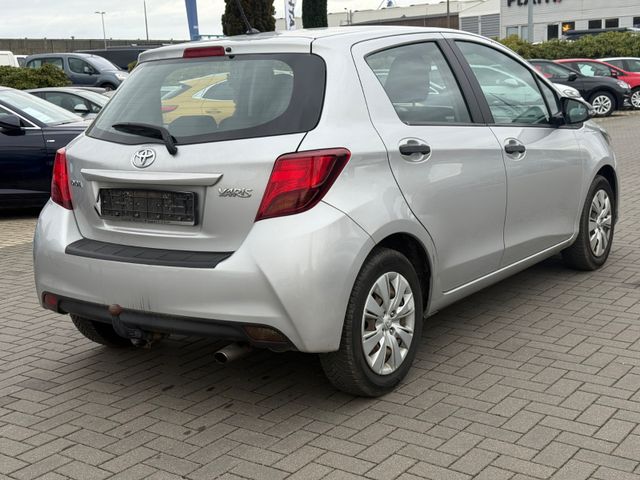 Toyota Yaris  Basis