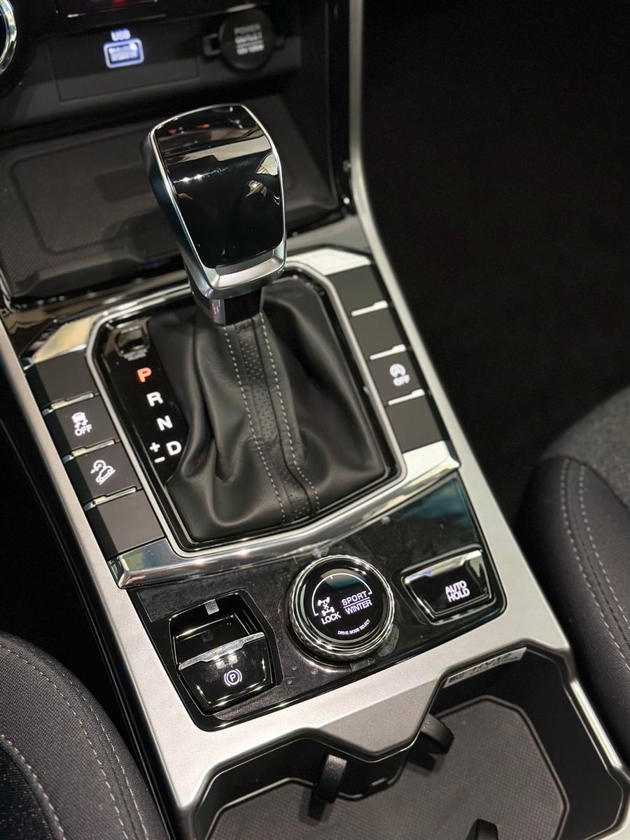 Fahrzeugabbildung Ssangyong Korando RUBY*LED*TOTWINKEL*NAVI*ALLRAD*