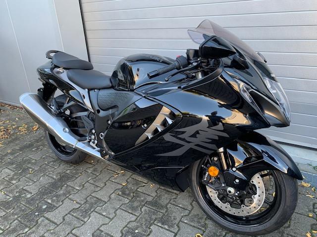 Suzuki GSX-1300R-Hayabusa