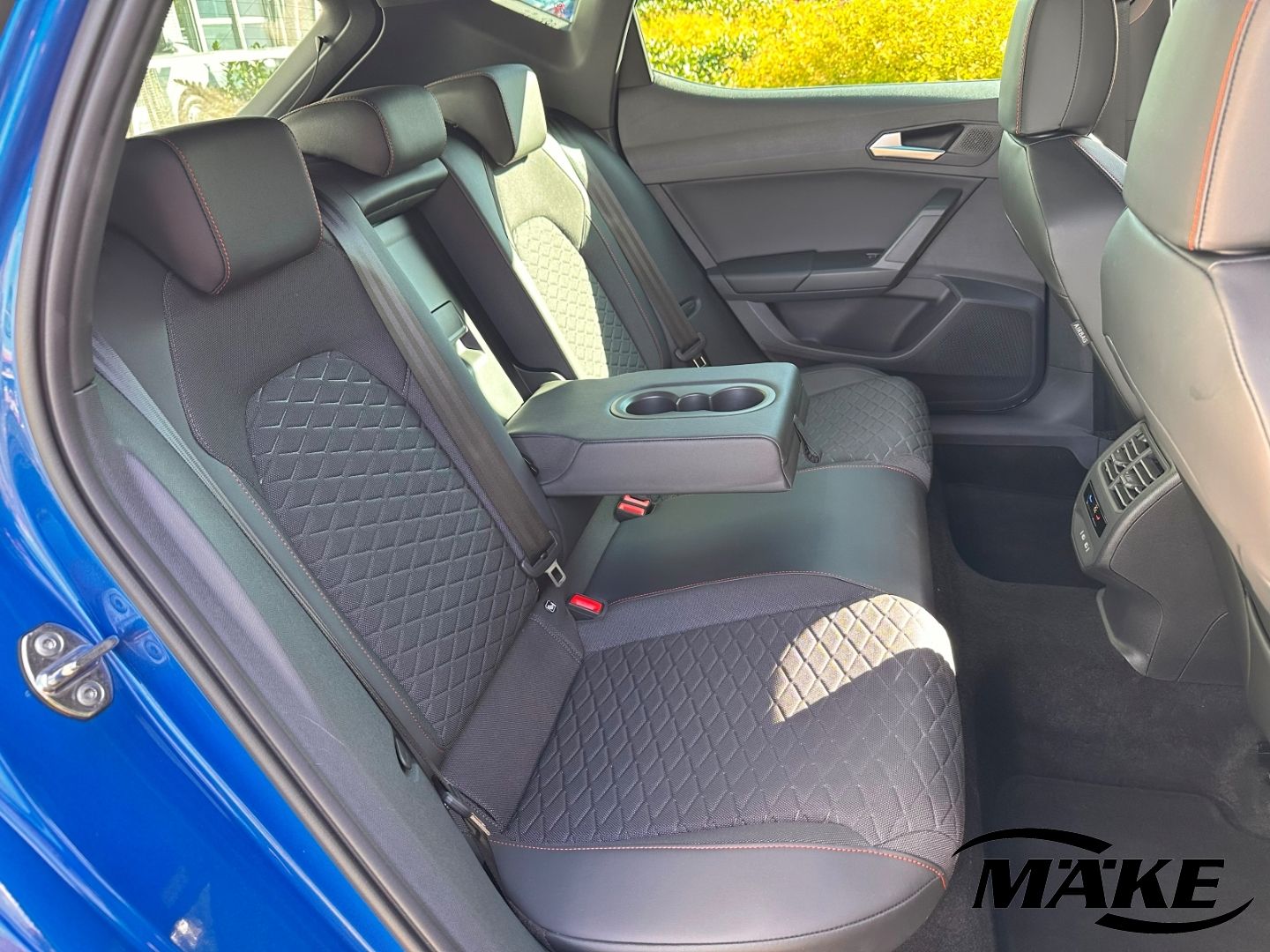 Leon FR 2.0 TDI DSG AHZV RFK LED NAV ACC BEATS