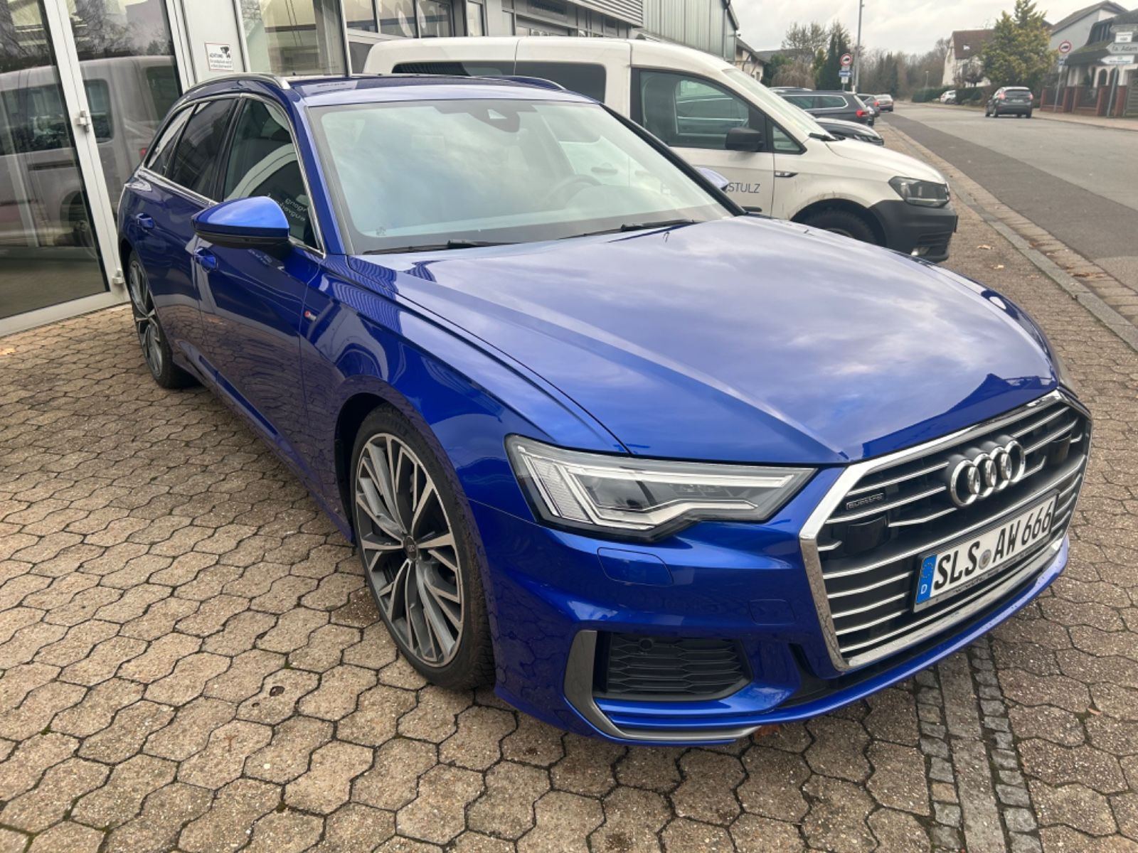 Fahrzeugabbildung Audi A6 Avant 40 TDI quattro sport Matrix Navi