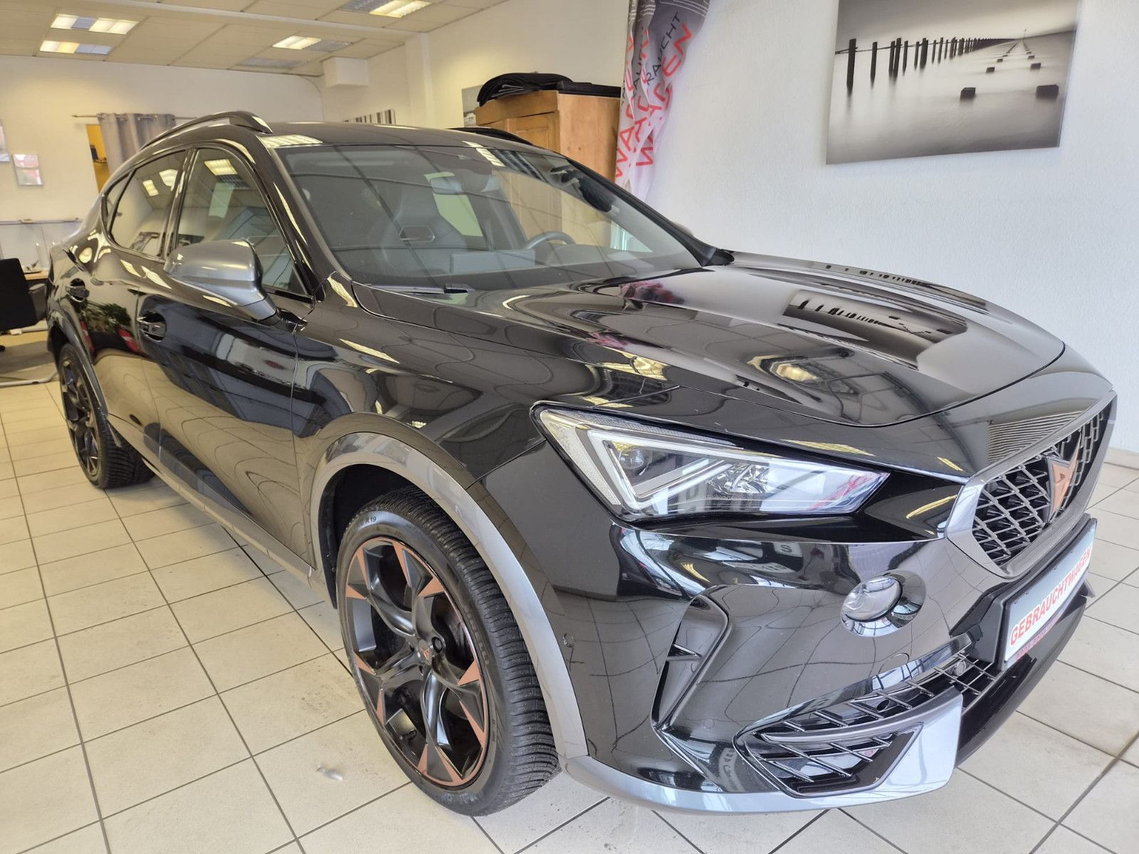 Fahrzeugabbildung CUPRA Formentor VZ e-Hybrid / GEPFLEGT / 1. HAND