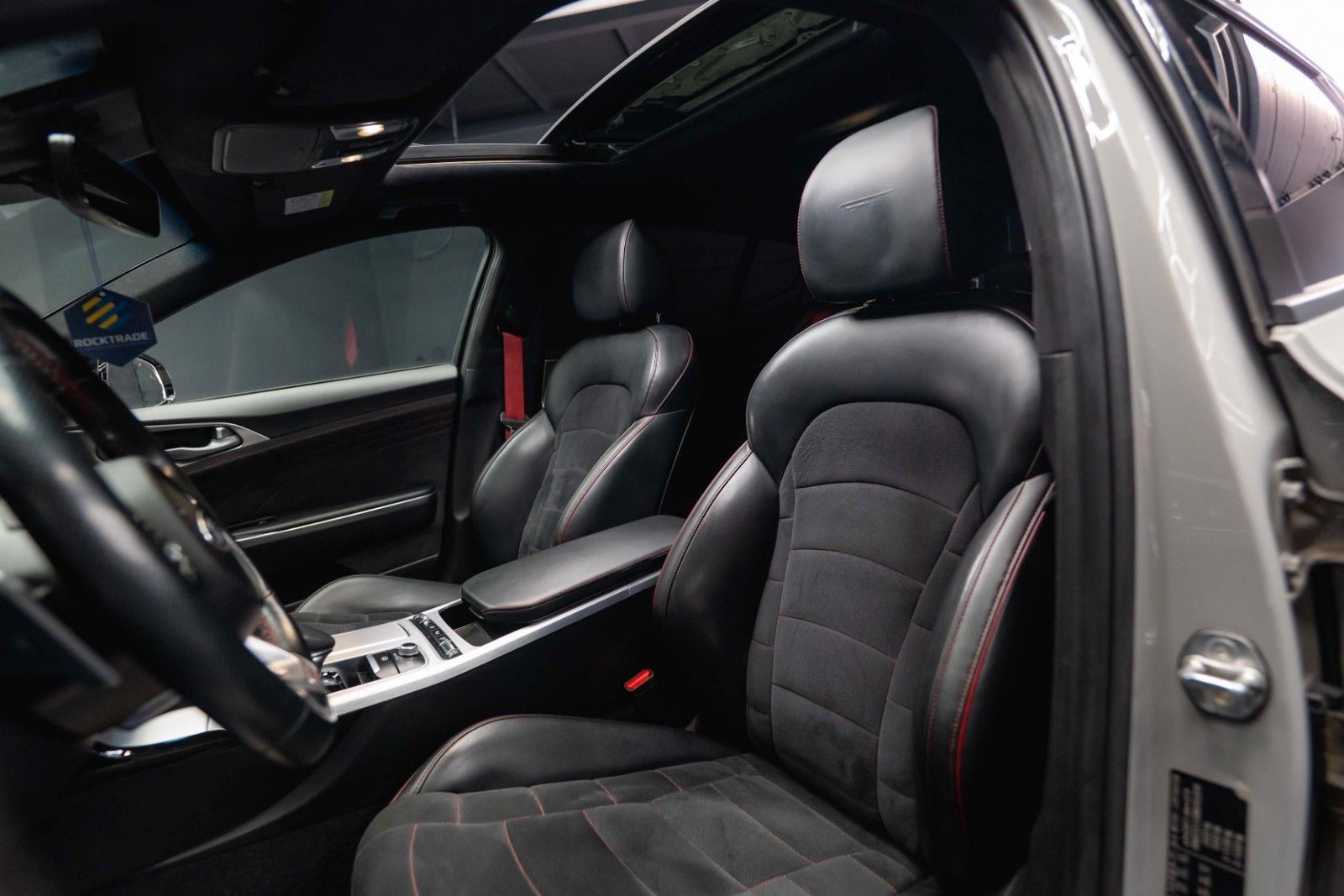Fahrzeugabbildung Kia Stinger GT 4WD Performance | Pano | ACC | LED