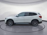 BMW X1 xDrive20i A xLine *LED*PDC*SHZ*Navi*Sportsitz - BMW X1: Sport