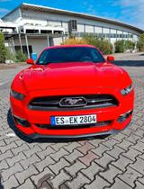 Ford Mustang 5.0 V8 GT +LEDER+SHZ+NAVI+R.KAM - gebrauchte Ford Mustang aus dem Jahr 2015