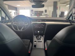VW Passat Variant Elegance /RFK/ACC/Matrix/AHK