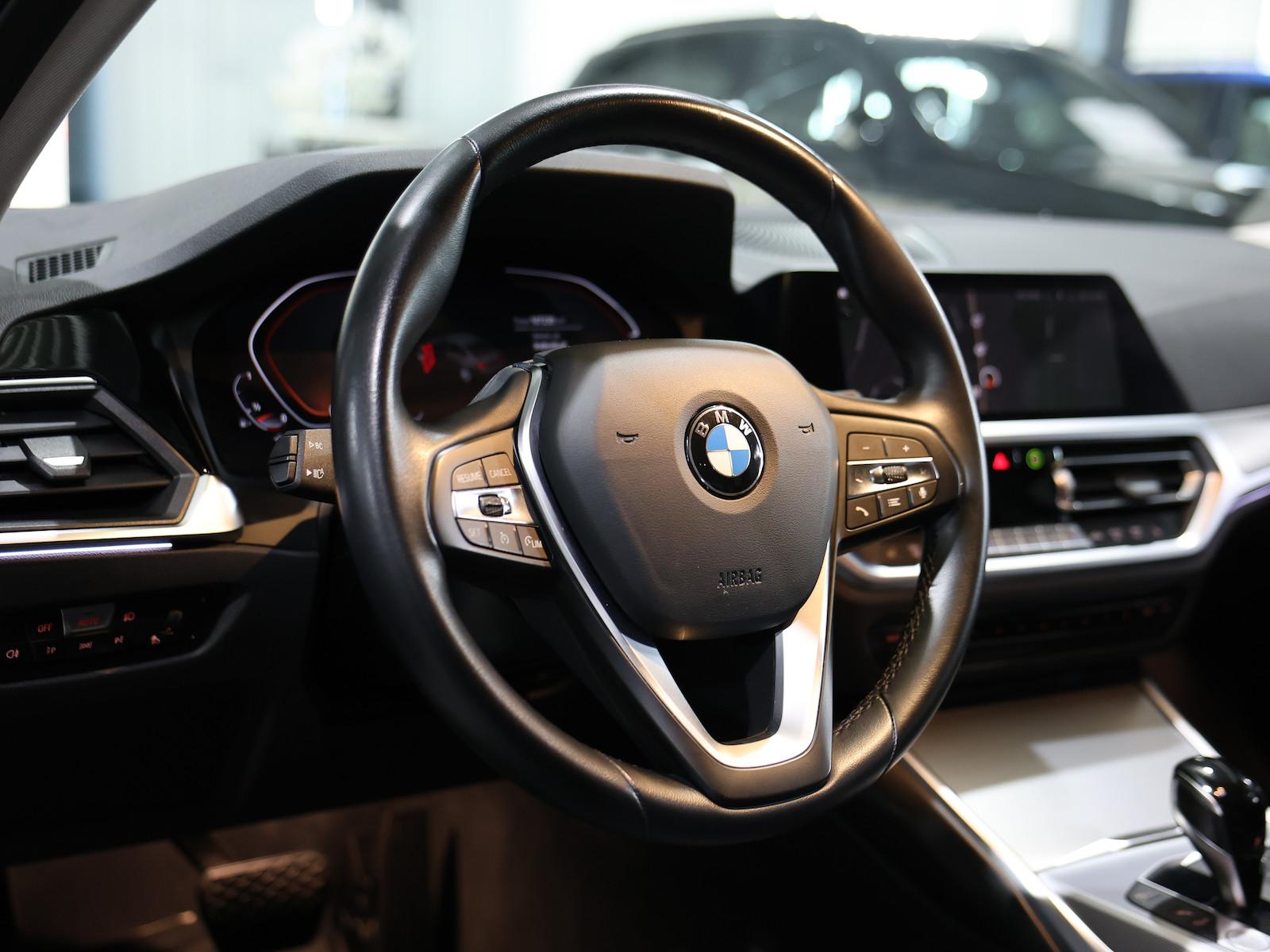 BMW 320 i LIMOUSINE SPORT-LINE SHADOW / LEDER, LIVE+, миниатюра 13