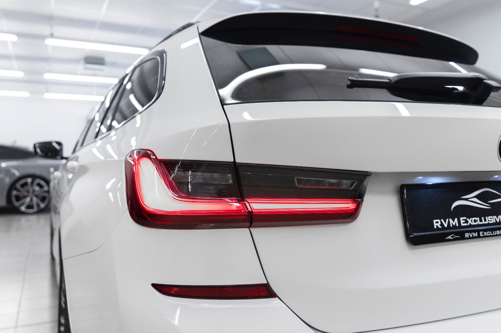 Fahrzeugabbildung BMW 320d Touring  M Sport PDC SZH
