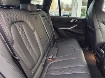 BMW X5 xDrive40d M Sportpaket HK HiFi DAB LED