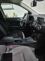 Mercedes-Benz B200 Autom|1.Hand|TÜV 08/27 |Garage| AHK |Check - Mercedes-Benz: 1.0